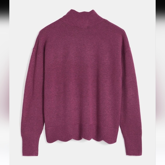 Soft Spongy Knit Sweater With Scalloped Edges - Picture 2 of 7